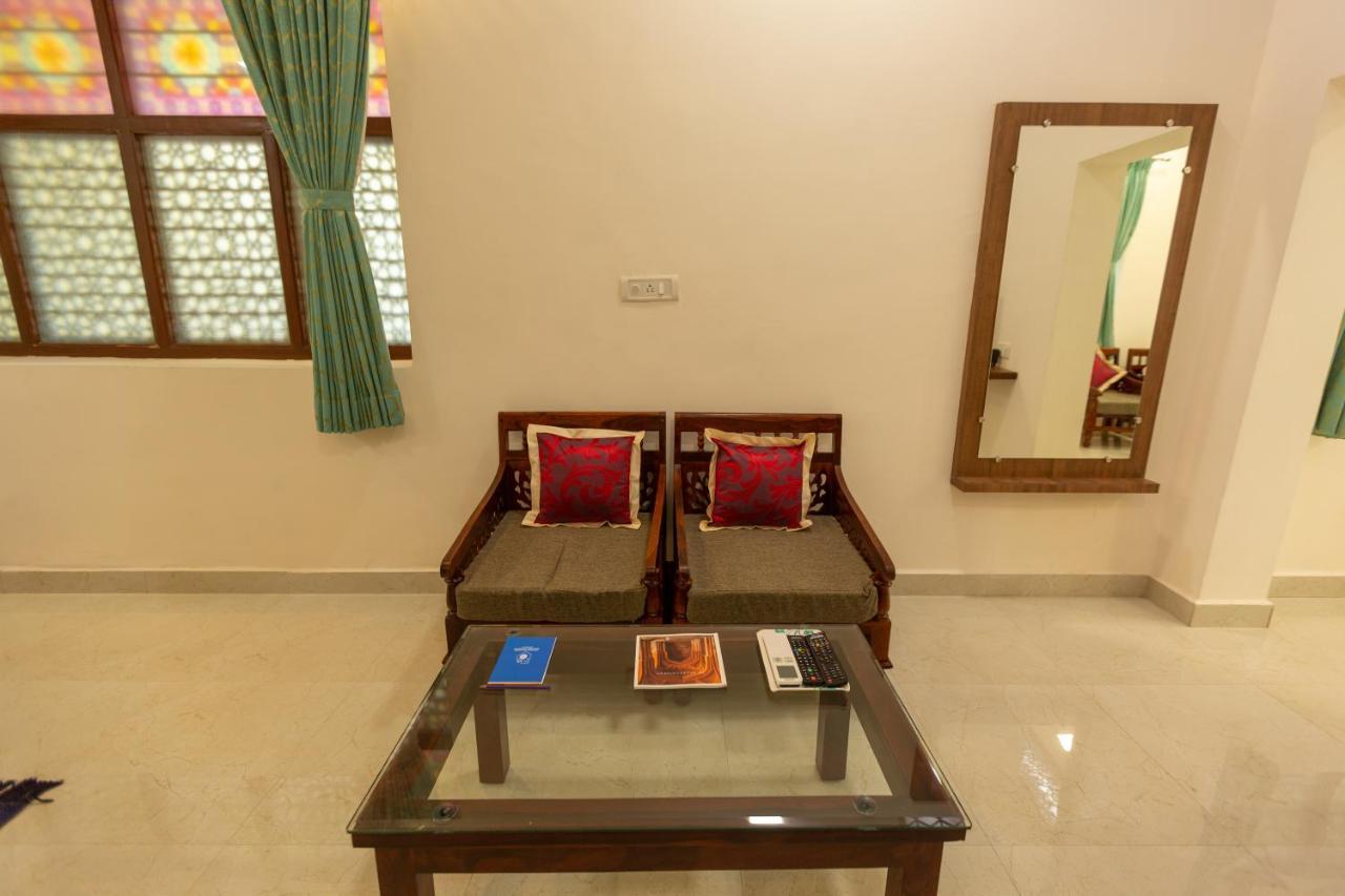Kstdc Hotel Mayura Adilshahi Bijapur 外观 照片