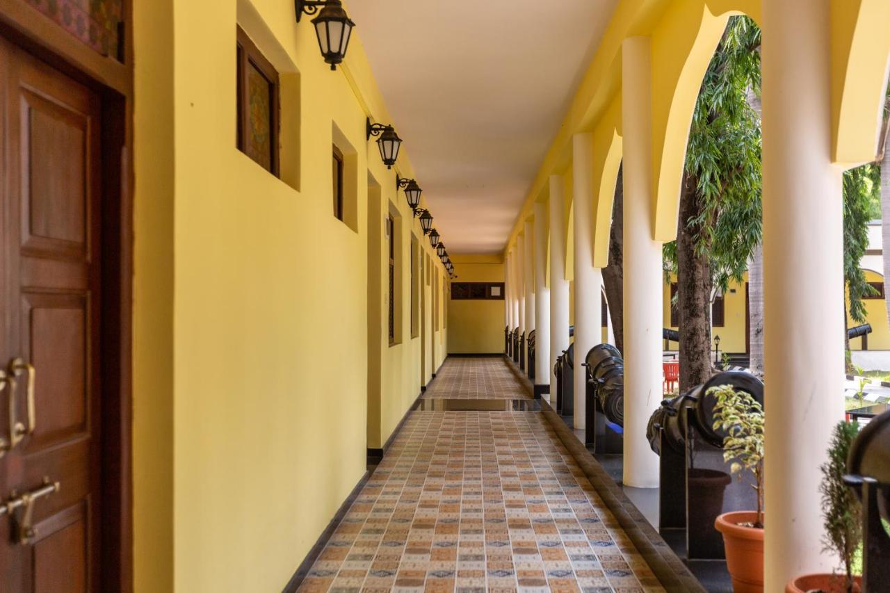 Kstdc Hotel Mayura Adilshahi Bijapur 外观 照片