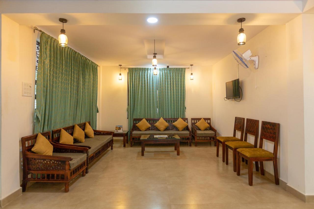 Kstdc Hotel Mayura Adilshahi Bijapur 外观 照片